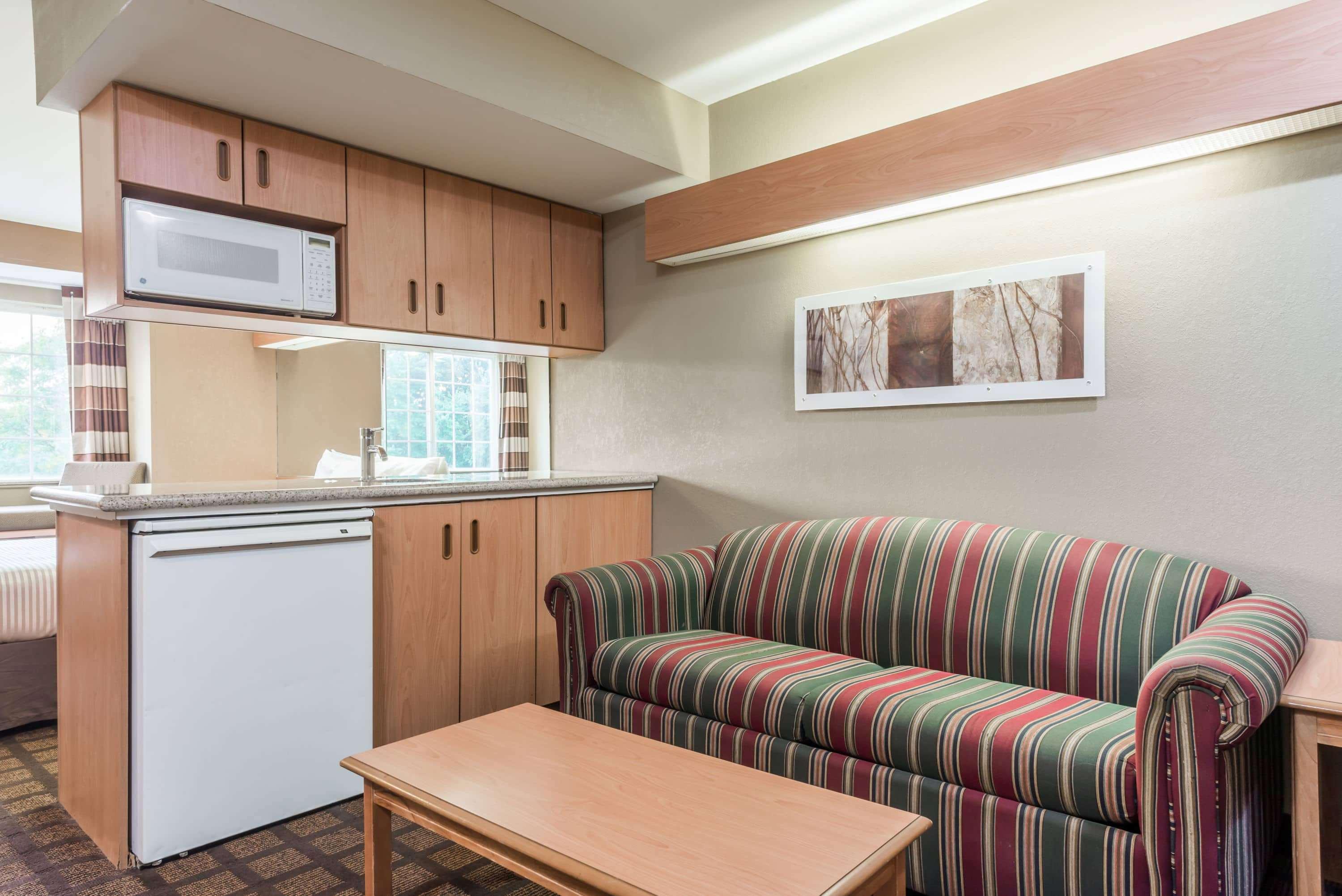 Microtel Inn & Suites By Wyndham Уест Честър Екстериор снимка